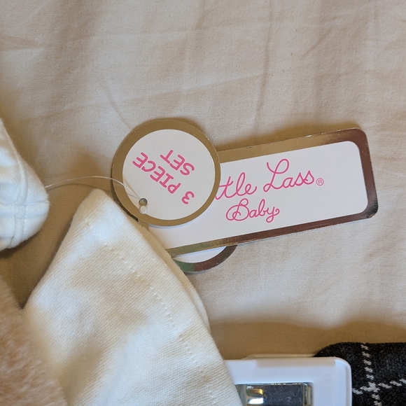 Little Lass Cream and Tan Baby Outfit NWT - Picture 5 of 6